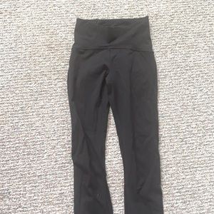 Wunder under Lulemon leggings